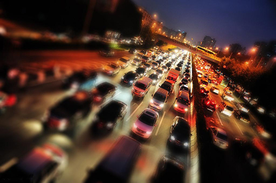 人工智能無(wú)感停車：停車費(fèi)漲上天司機(jī)苦不堪言