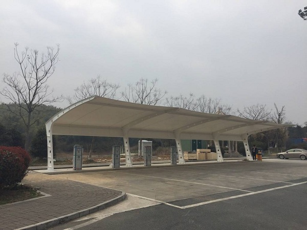 汽車充電樁